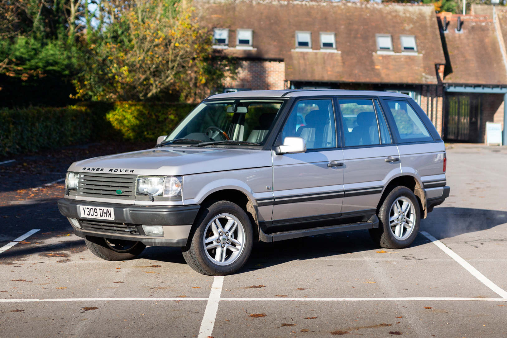 2001 RANGE ROVER 4.6 VOGUE (P38) for sale by auction in Henley on