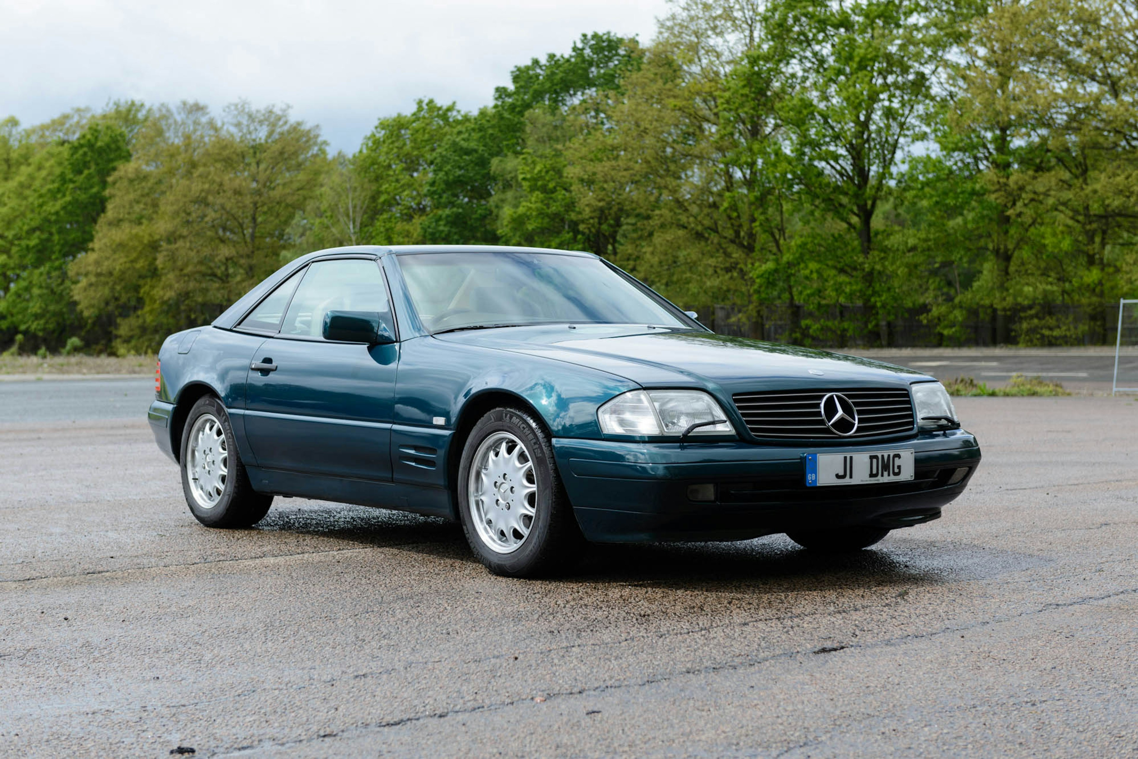 1996 MERCEDES-BENZ SL320 - 1 OWNER FROM NEW