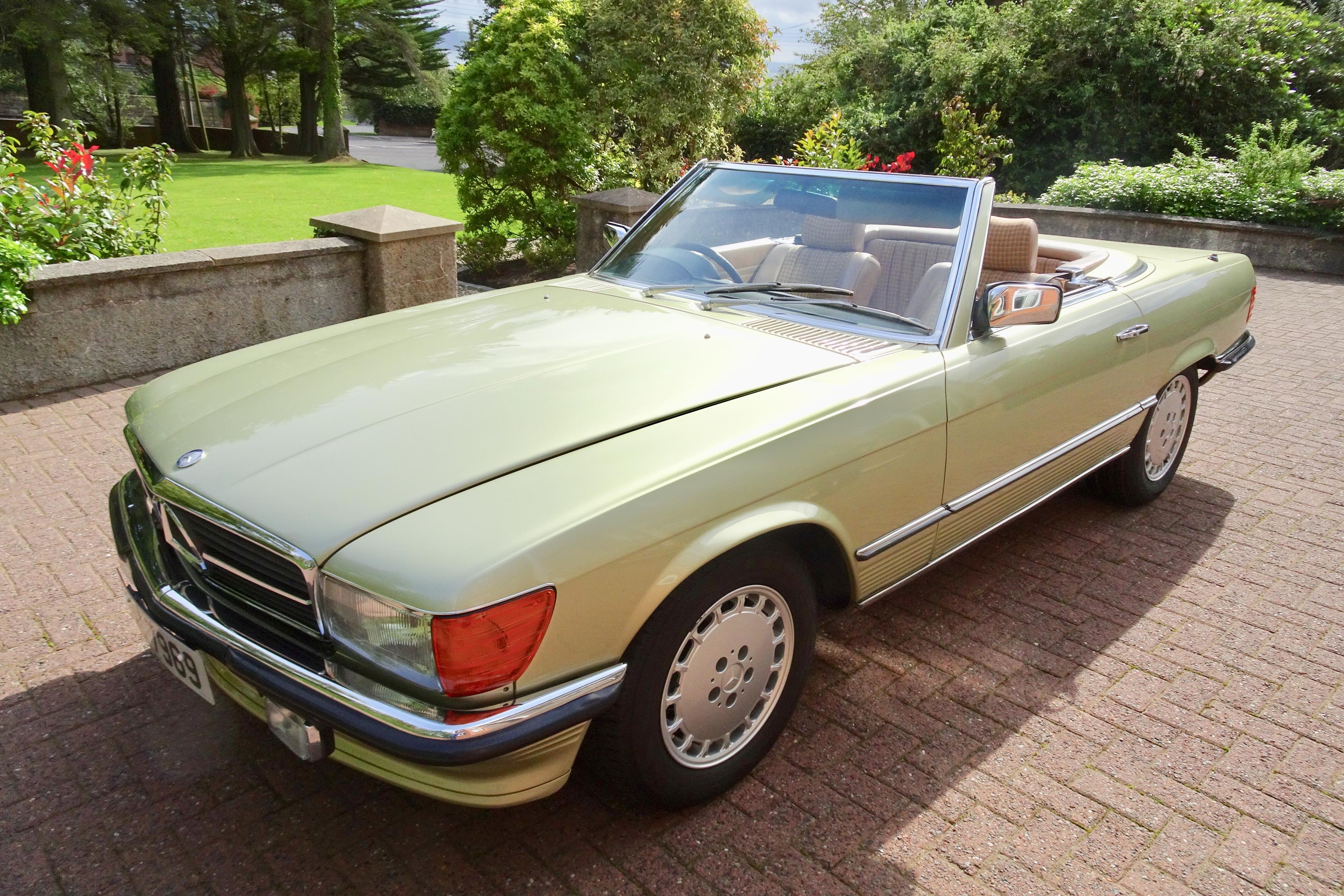 1984 MERCEDES-BENZ 280 SL