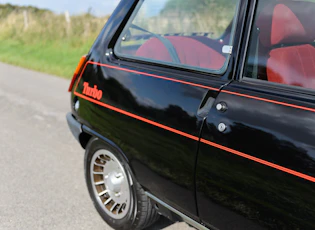19 Renault 5 Gordini Turbo 19 Renault 5 Gordini Turbo