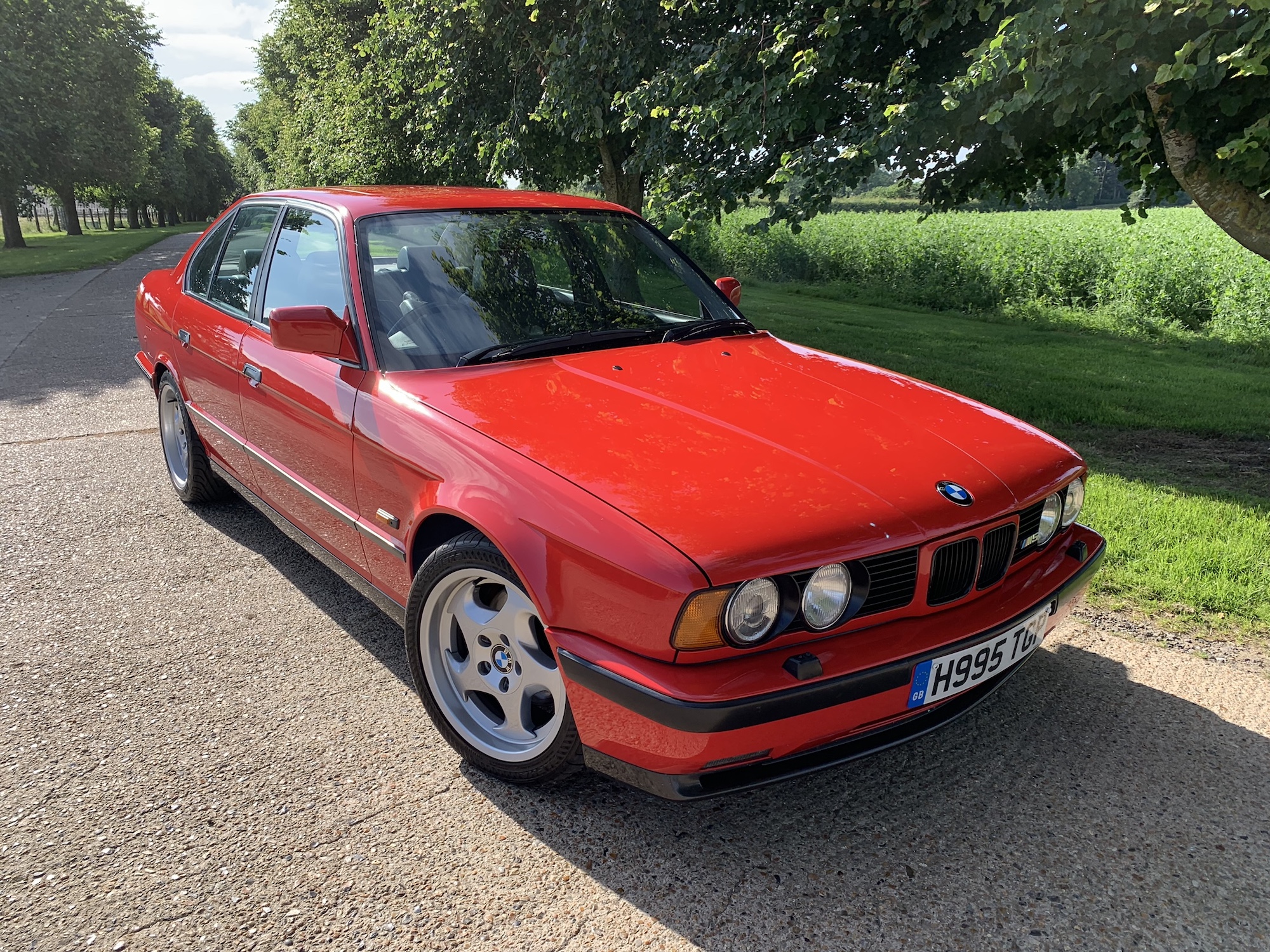 1990 BMW M5 (E34)