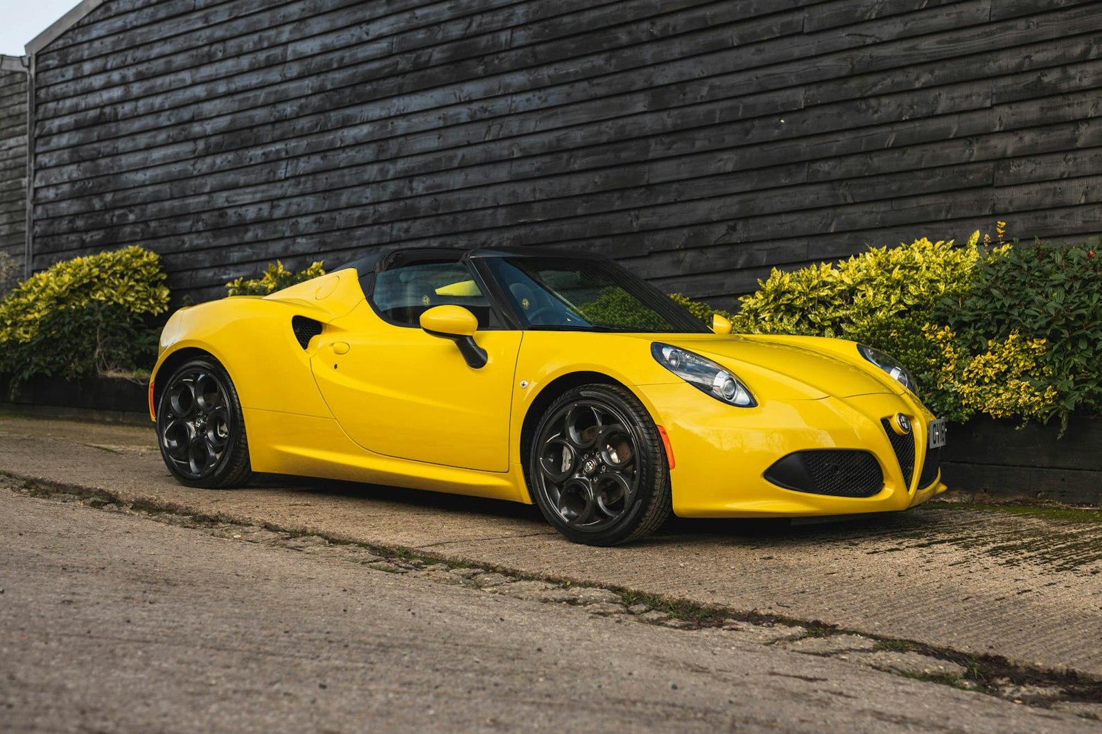 2016 ALFA ROMEO 4C SPIDER - Collecting Cars